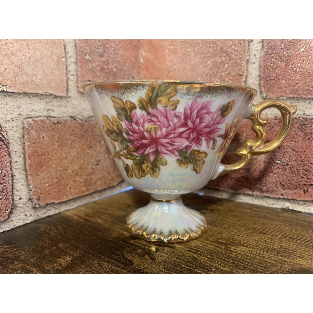 VINTAGE UCAGCO IRIDESCENT  FOOTED TEACUP NOVEMBER CRYSAMHEMUMS
